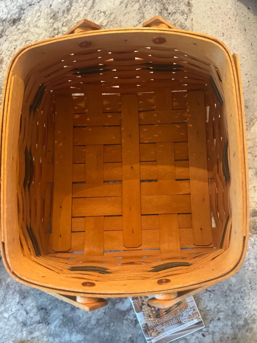 Longaberger Natural Brown Basket with Green Accent and Plaid Liner